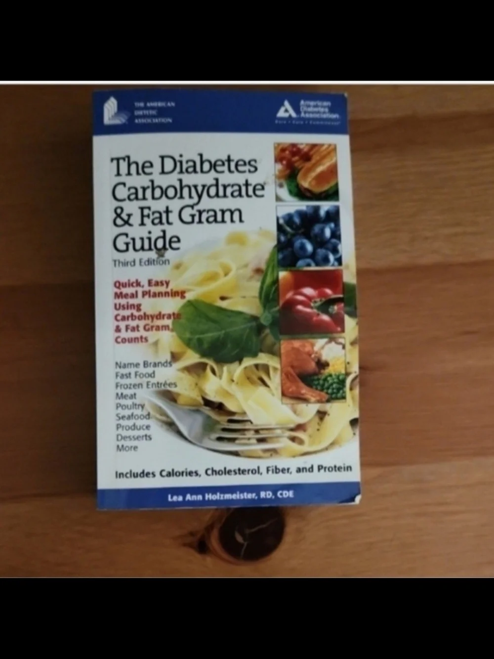 The Diabetes Carbohydrate & Fat Gram Guide - White Cover